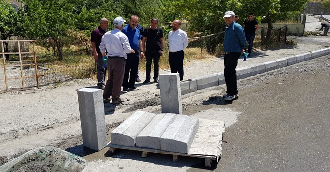 Sümbül mahallesinde yeni kaldırım çalışması