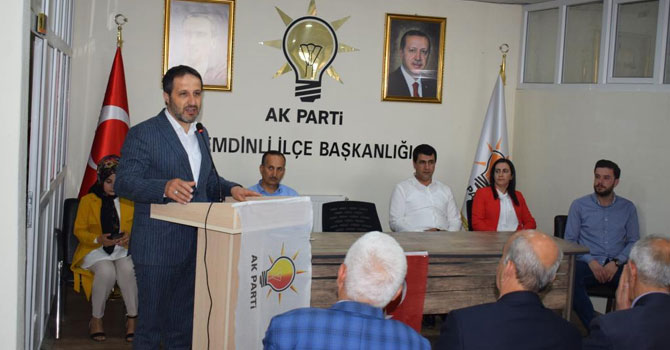 AK Parti Hakkari İl Başkanı Gür Şemdinli'de