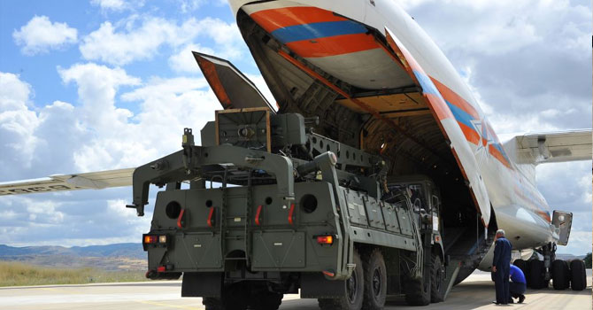 S-400 sevkiyatı devam ediyor: 6. uçak indi
