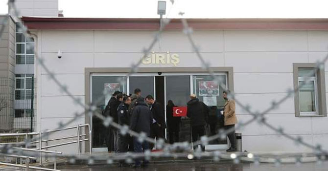 Demirtaş hastaneye sevk edildi