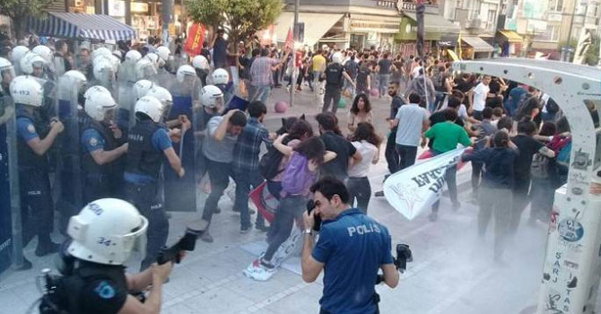 Suruç anmasına polis müdahalesi; milletvekilleri yaralandı