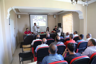 Başkale belediyesi esnaf ile toplantı yaptı