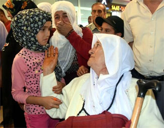 Hakkari ve Van'da ikinci hac kafilesi yola çıktı