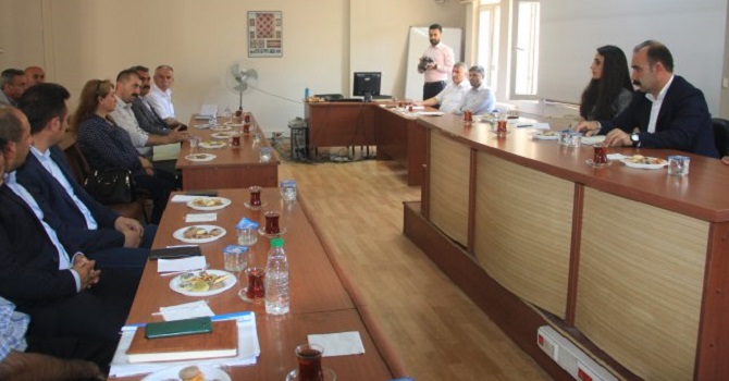 Hakkari belediyesi ilk muhtar toplantısını yaptı