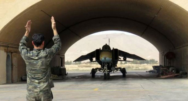 Suriye’de hava üssünde patlama