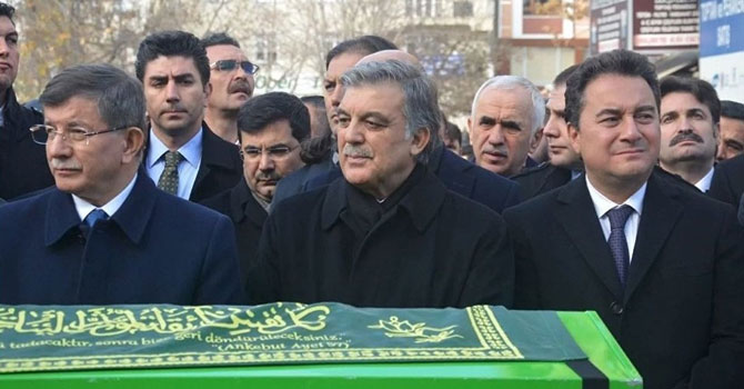 Hürriyet yazarı Selvi: Erdoğan, Gül, Babacan ve Davutoğlu'nun özel dosyalarını açacak