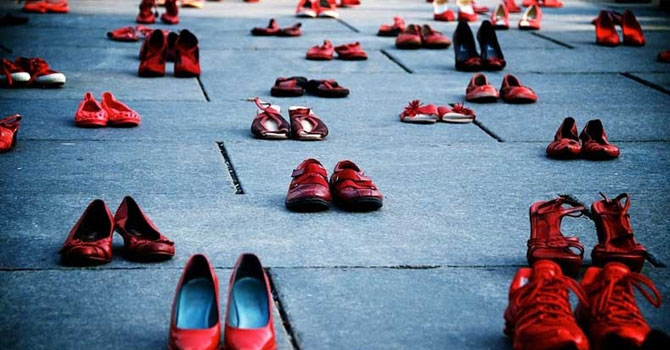 Urfa'da bir erkek eşini ve kızını öldürdü