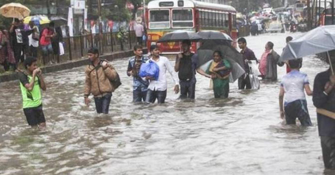 Hindistan'da acı bilanço: 144 kişi hayatını kaybetti