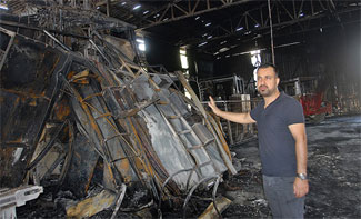 Parke taşı fabrikasında yangın