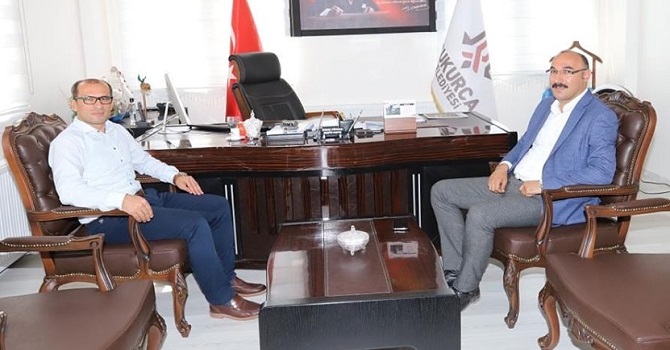 Başkan Dündar'dan Çukurca kaymakamına veda ziyareti