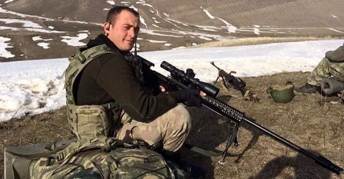 Uzman Çavuş görev yaptığı bölüğün arkasında ölü bulundu