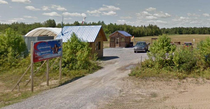 Paraşütü açılmayan kadın ölümden döndü