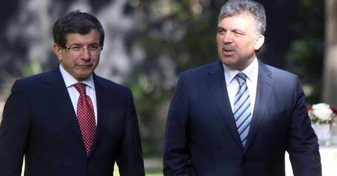 Abdullah Gül ve Ahmet Davutoğlu'ndan kayyım tepkisi