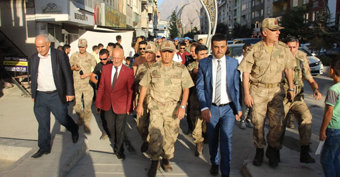 Jandarma Genel Komutanı Çetin Hakkari'de