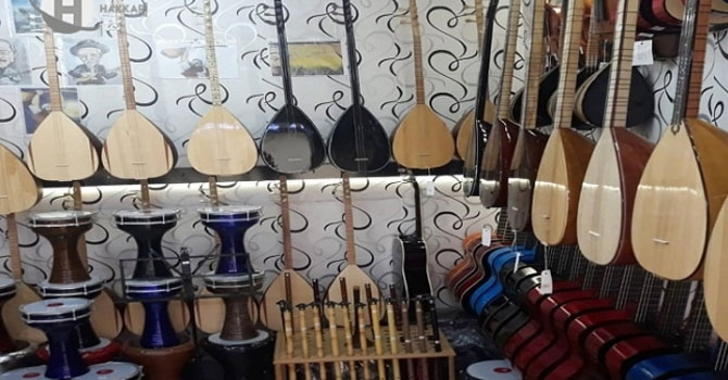 Belediyeden enstrüman ve yöresel kıyafet duyurusu