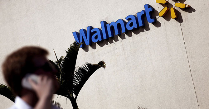 Walmart'ın sahibi Walton ailesi saatte 4 milyon, işçileri 11 dolar kazanıyor