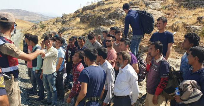 Malatya’da 39 Afgan kaçak göçmen yakalandı