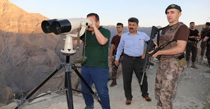 Hakkari Valisi Akbıyık'tan Kaletepe'ye ziyaret