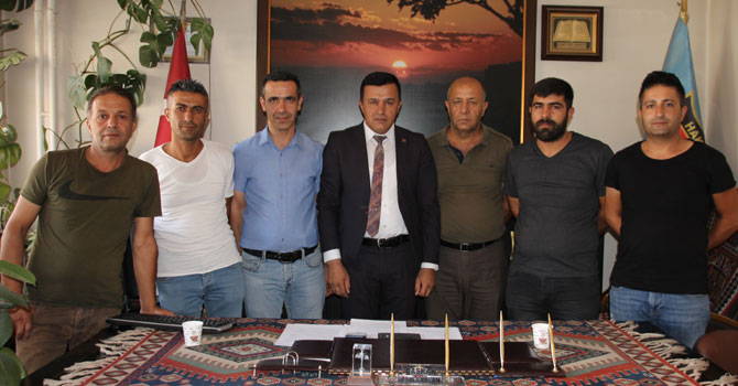 Hakkari’de taksiciler taksimetreye geçti