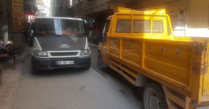 Hakkari'deki Esnaftan “Tek Şerit” çağrısı