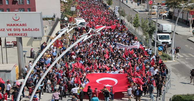 Hakkari'de 'Teröre Lanet, Kardeşliğe Davet' Mitingi