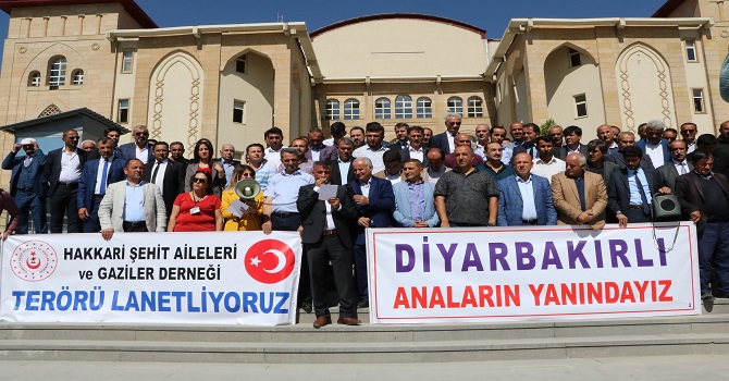 Hakkari'deki STK’lardan Diyarbakır'a destek açıklaması!