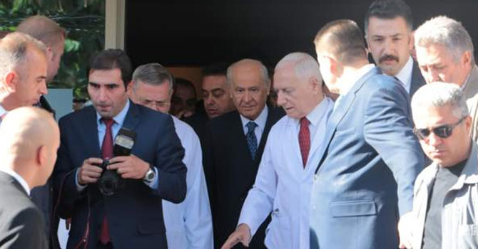 MHP lideri Devlet Bahçeli tedavi gördüğü hastaneden taburcu oldu