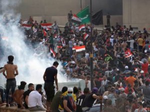 Irak'ta en az 19 kişinin öldüğü gösterilerde halk ne istiyor?