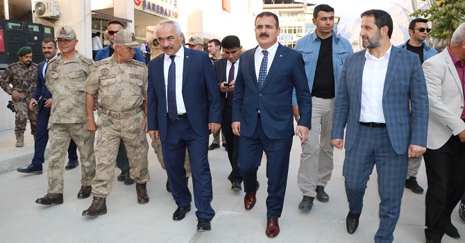 İçişleri Bakan Yardımcısı Mehmet Aksoy, Hakkari'de