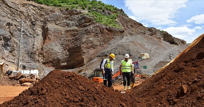 Hakkari ilimiz ve Madenler Aziz Hatipoğlu yazdı...