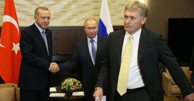 Kremlin: Kürtler Suriye sınırından çekilmezse Türkler onları 'ezip geçecek'