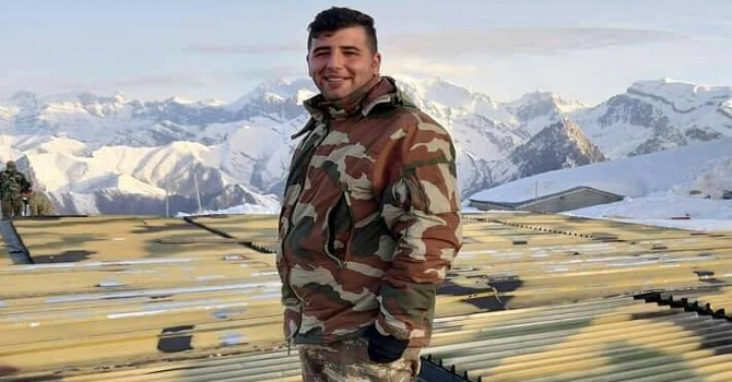 Hakkari'de roketli saldırıda yaralanan Asker şehit oldu