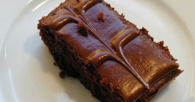 Cenaze yemeğinde yanlışlıkla esrarlı kek servis edildi