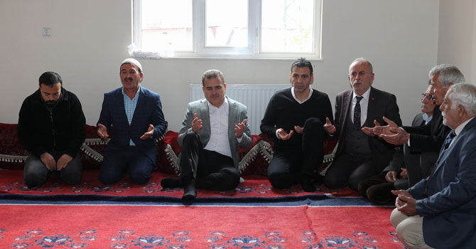 Vali Akbıyık'tan Taş ailesine taziye ziyareti!