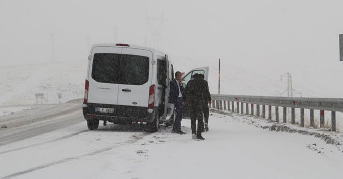 Sürücüler Güzeldere'de zor anlar yaşadı