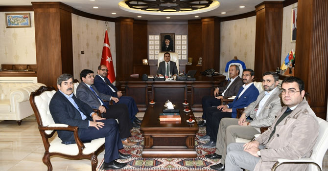 Eğitime destek platformundan Vali Akbıyık'a ziyaret