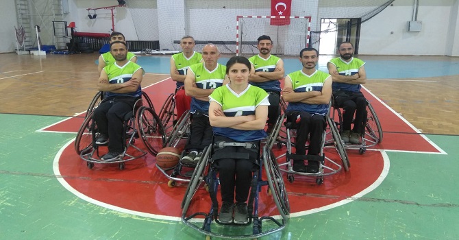 Hakkari'nin gururları zorlu deplasmandan galibiyet ile döndüler