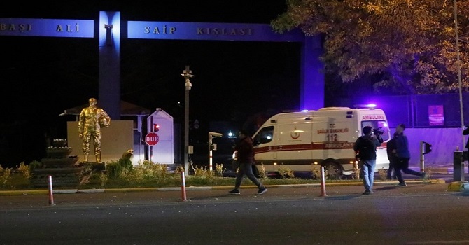 Tugay Komutanlığı'nda patlama: 1 sivil ve 16 asker yaralandı