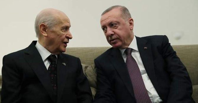 Bahçeli'den Erdoğan'a EYT desteği