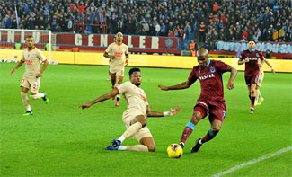 Trabzonspor ile Galatasaray 1-1 berabere kaldı