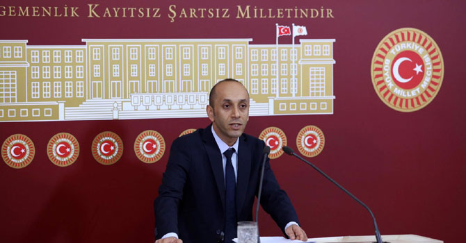 HDP’li Dede Hakkari’deki hastaneleri sordu!