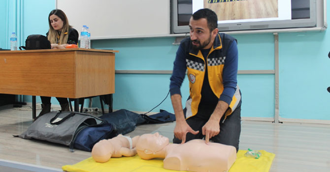 Hakkari'de Acil Sağlık Hizmetleri Haftası etkinlikleri