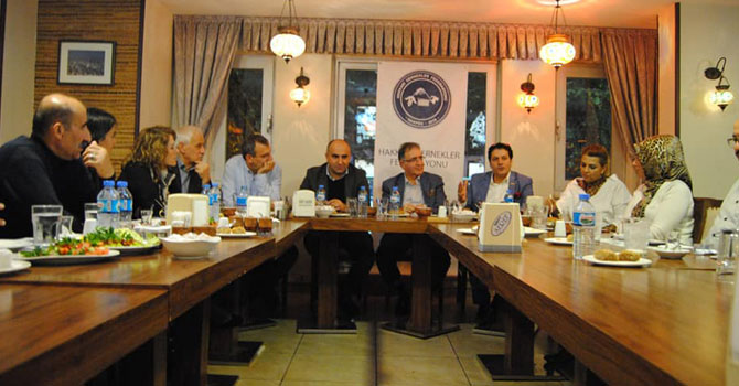 Hakkari Dernekler Federasyonu yemekte buluştu