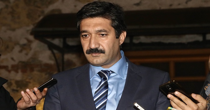 AK Partili Kurt: Parayla devlet kadrosu satılıyor