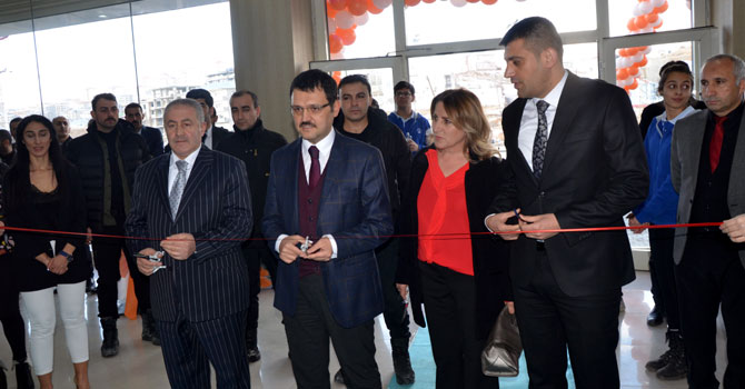 Yüksekova’da TEKNOKENT Koleji açıldı
