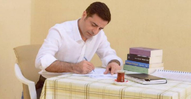 Demirtaş'tan Başkale için dayanışma mesajı