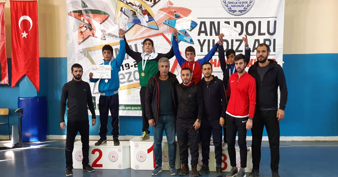 Hakkari takımı Urfa'dan 9 madalya ile döndü