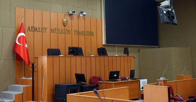 Mahkeme güvenlik soruşturmasına 'dur' dedi