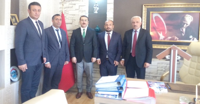 Hakkari Muhtarlar derneğinden kurumlara ziyaret