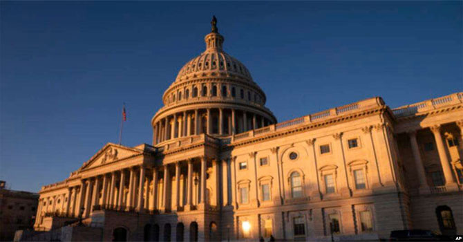 Temsilciler Meclisi Trump'ın azlini onayladı, Senato'da yargılama başlayacak